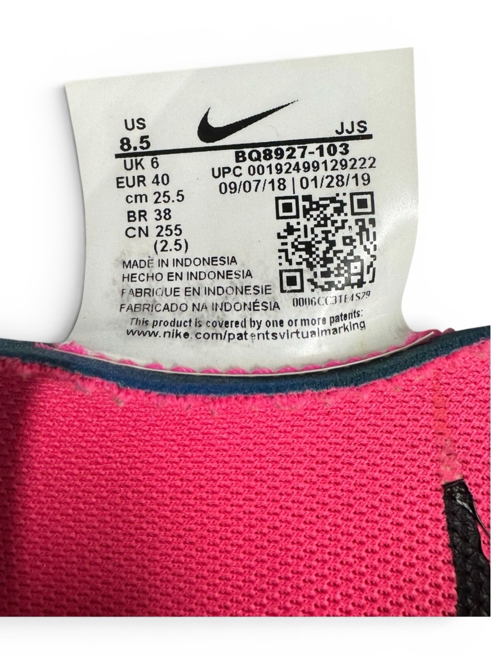 Nike Epic React Flyknit 2 White Black Pink Women’s Running Walking Shoes 8.5 - Picture 10 of 10